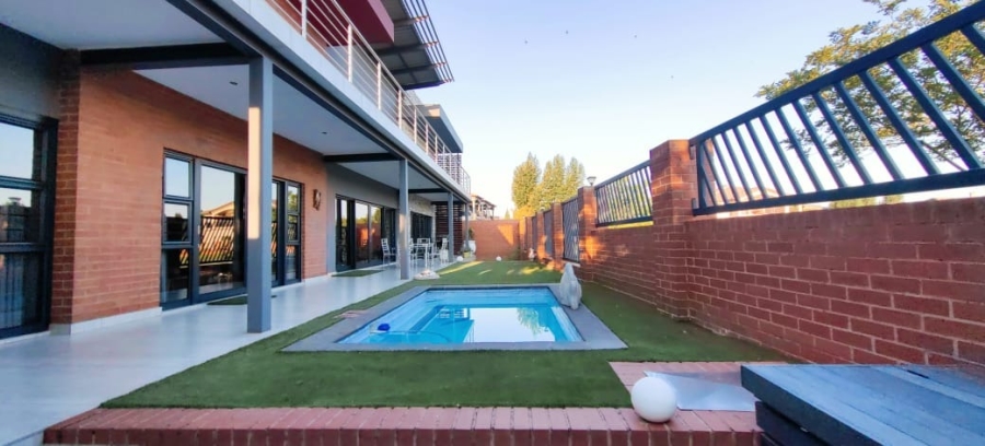 4 Bedroom Property for Sale in Tuscany Ridge North West